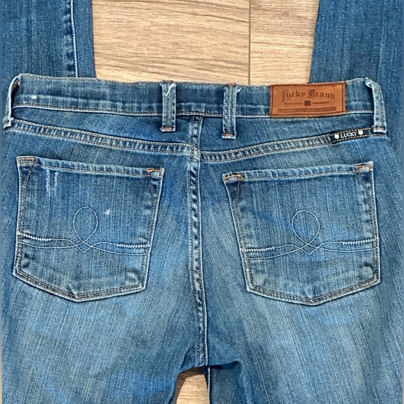 Lucky Brand Size 4/27 Ankle Sofia Straight Mid Rise Mid Wash Denim Jeans - Picture 5 of 6